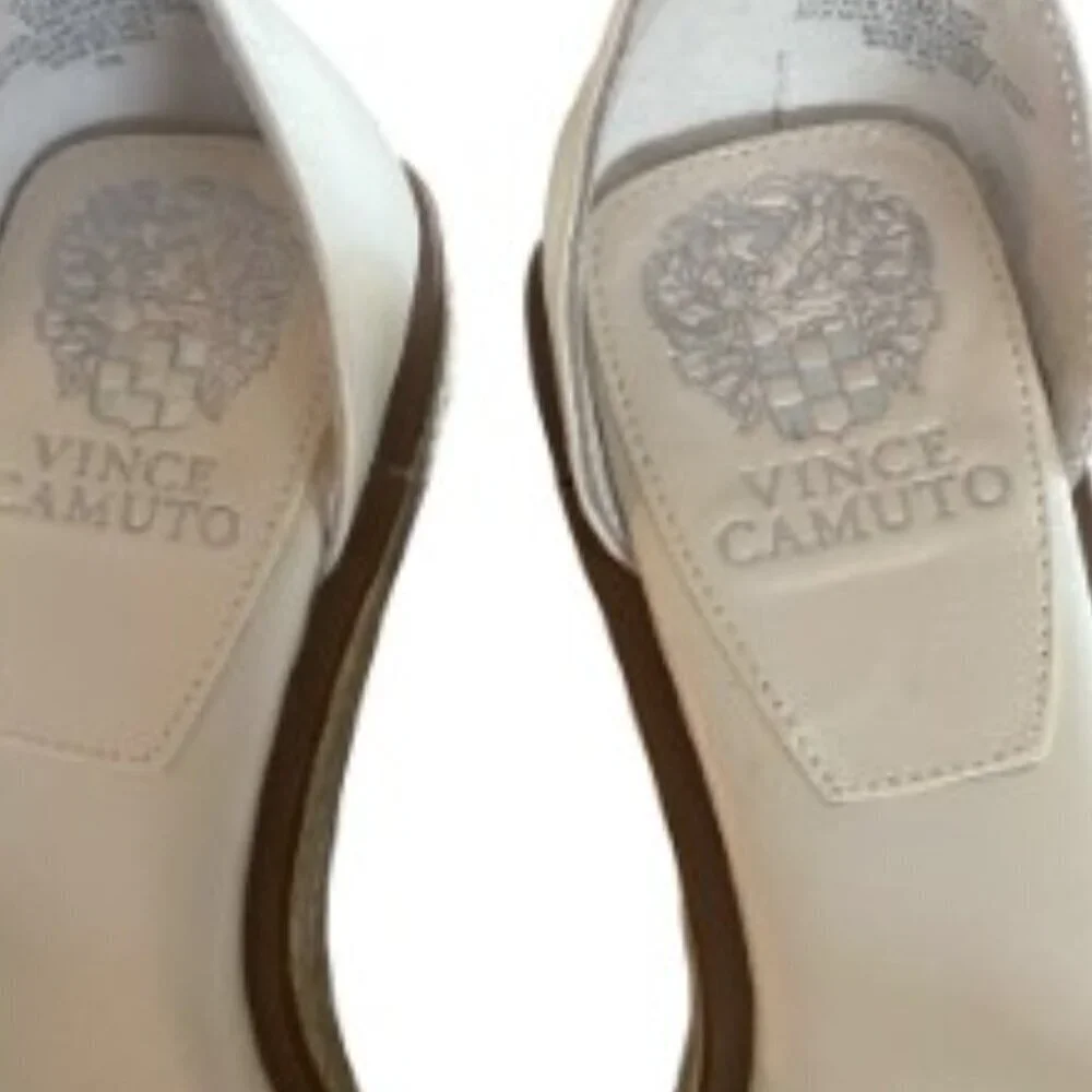 Vince Camuto Bretandi Wedge Sandal in Coconut Cream 8.5